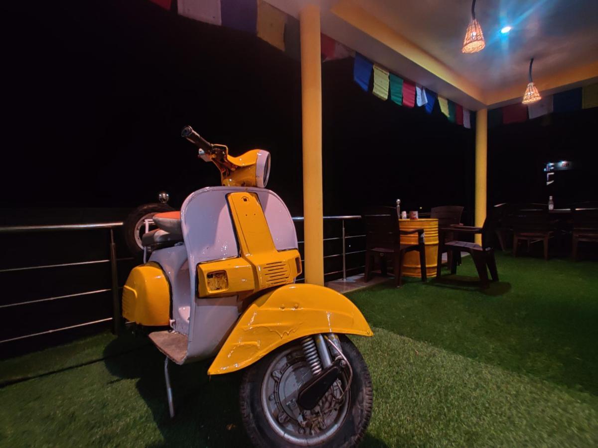 Nomads Hostel Tosh Екстер'єр фото