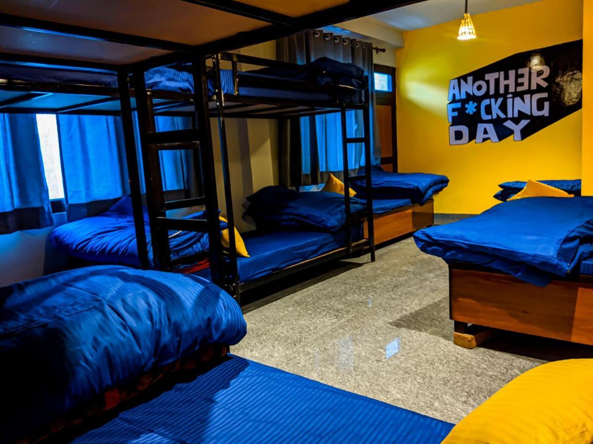 Nomads Hostel Tosh Екстер'єр фото