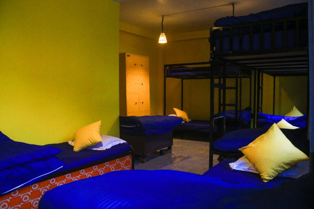 Nomads Hostel Tosh Екстер'єр фото