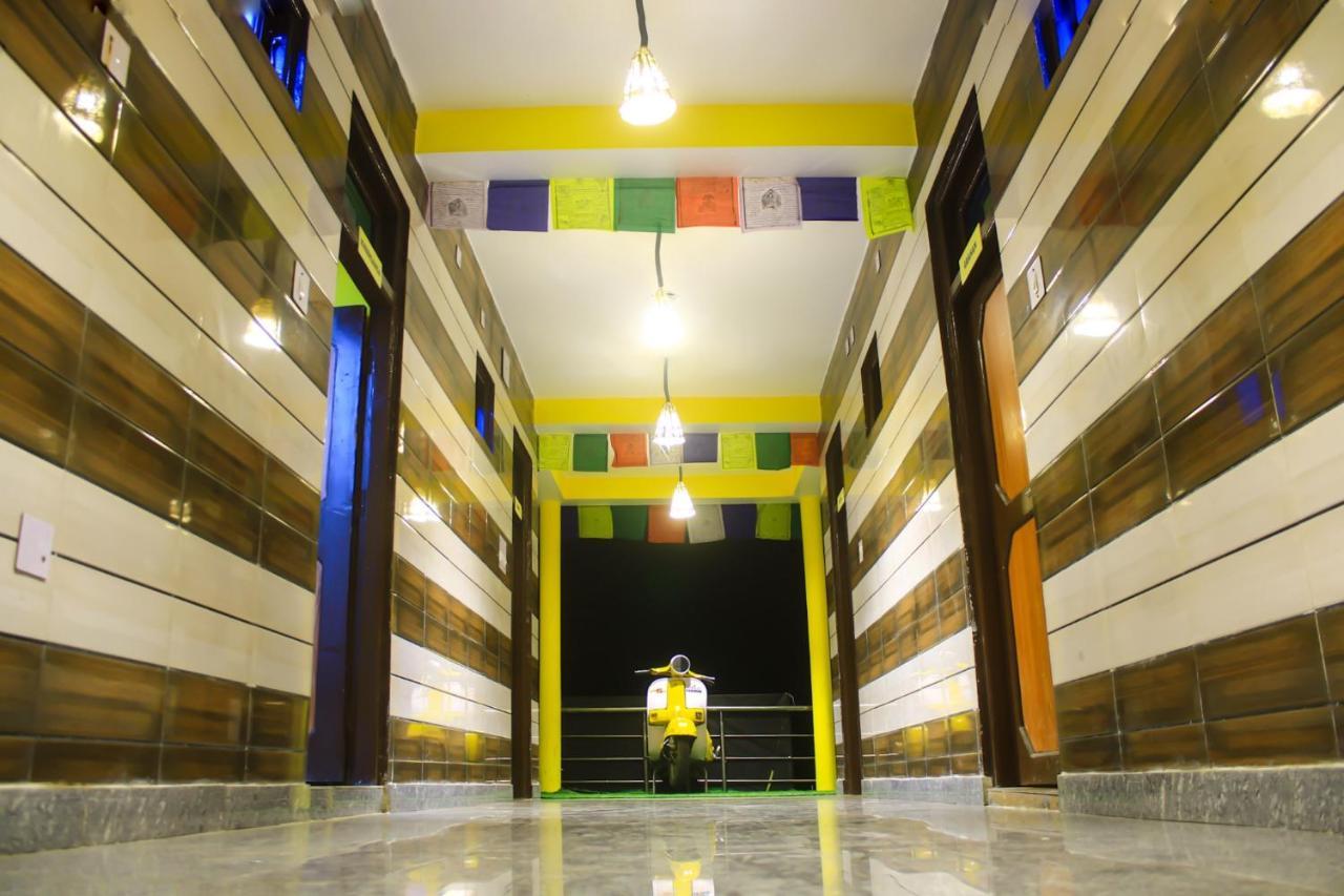 Nomads Hostel Tosh Екстер'єр фото