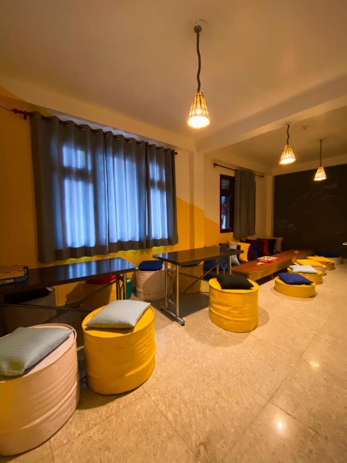Nomads Hostel Tosh Екстер'єр фото