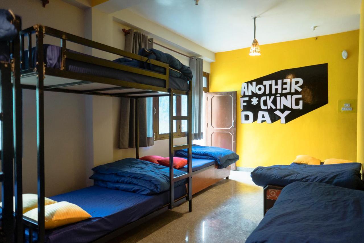 Nomads Hostel Tosh Екстер'єр фото